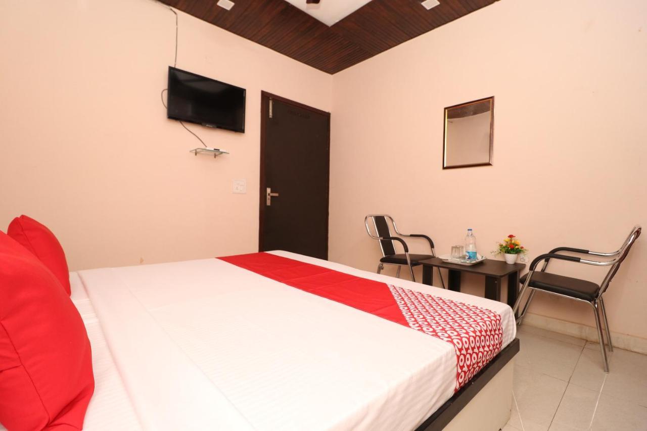 Oyo 28338 New Life Hotel Banur Ngoại thất bức ảnh